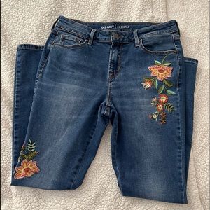 Floral embroidery mid-rise skinny Jean
